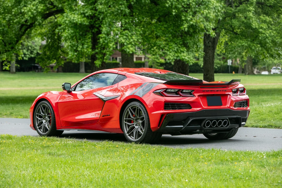 2024 Chevrolet Corvette C8 Z06 - Image 15 of 31