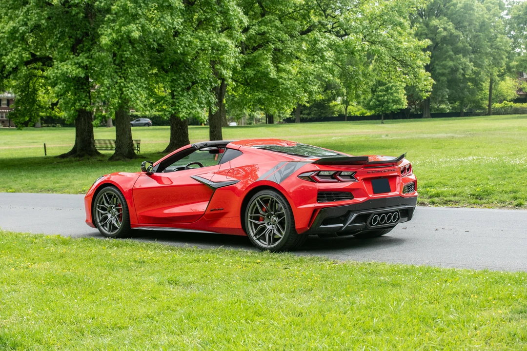 2024 Chevrolet Corvette C8 Z06 - Image 13 of 31