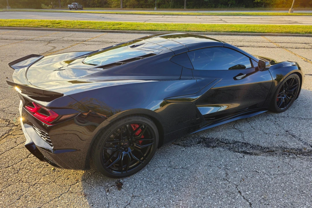 2024 Chevrolet Corvette C8 Z06 - Image 3 of 31