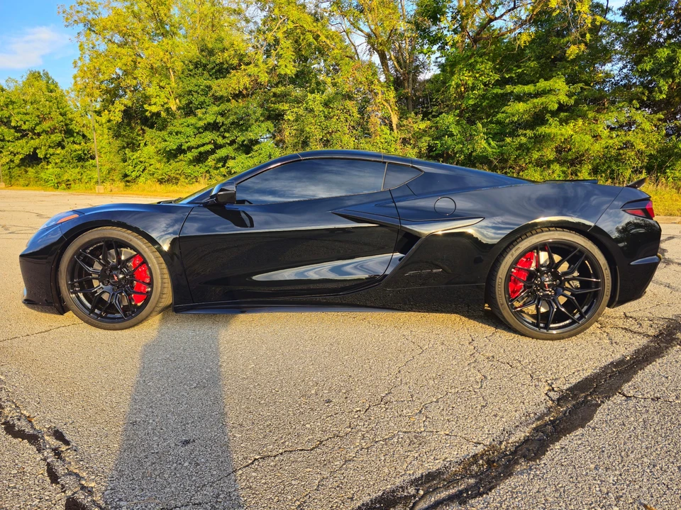 2024 Chevrolet Corvette C8 Z06 - Image 8 of 31