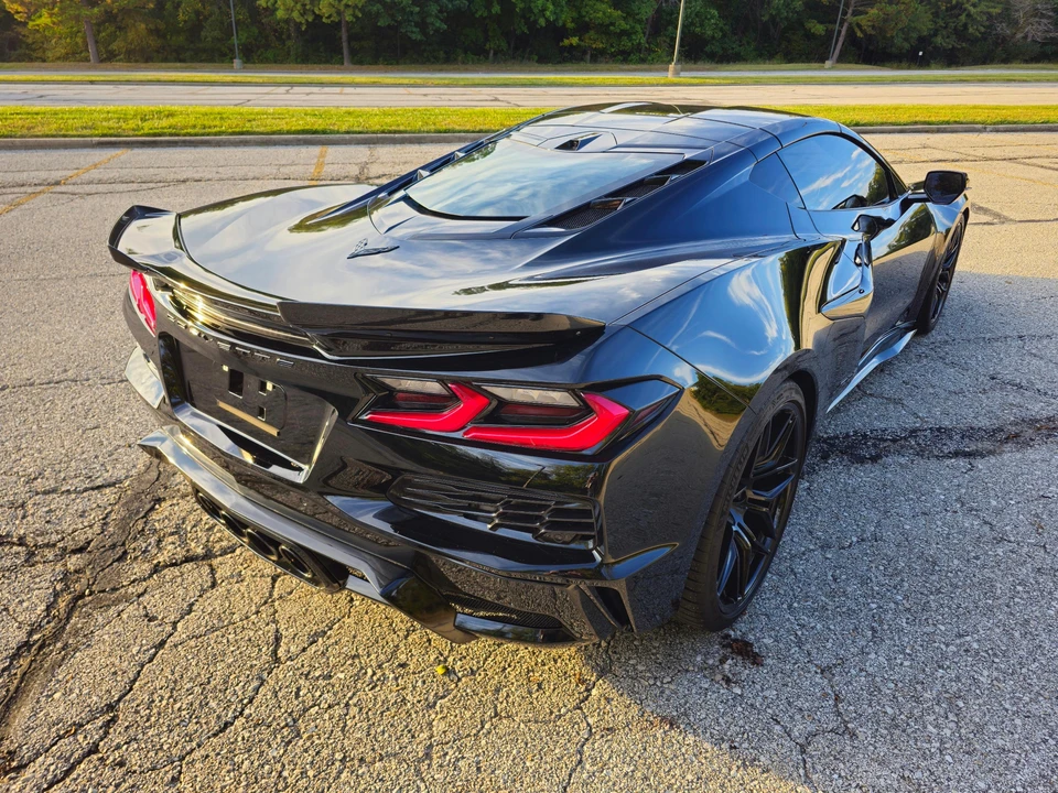 2024 Chevrolet Corvette C8 Z06 - Image 12 of 31