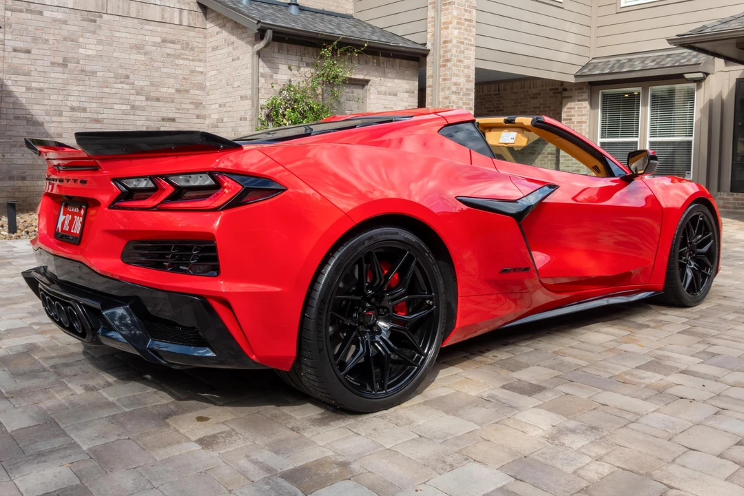 2024 Chevrolet Corvette C8 Z06 - Image 4 of 31