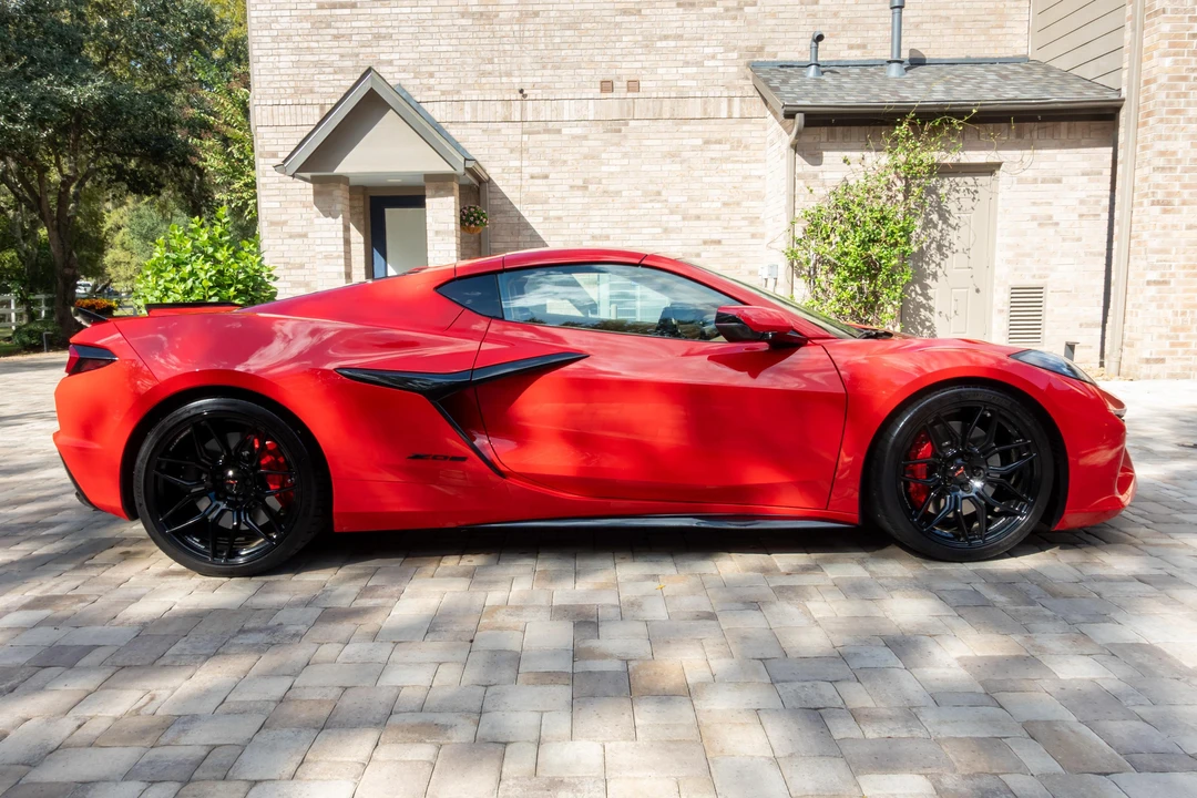 2024 Chevrolet Corvette C8 Z06 - Image 16 of 31