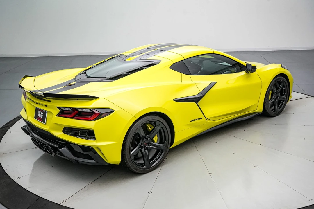 2024 Chevrolet Corvette C8 Z06 - Image 2 of 7