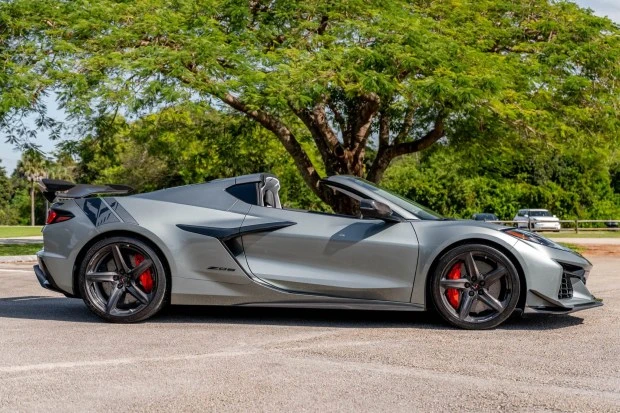 2024 Chevrolet Corvette C8 Z06 - Image 3 of 7