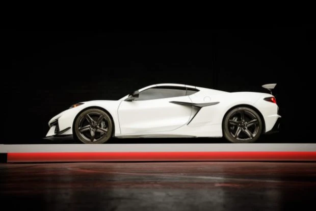 2024 Chevrolet Corvette C8 Z06 - Image 3 of 6