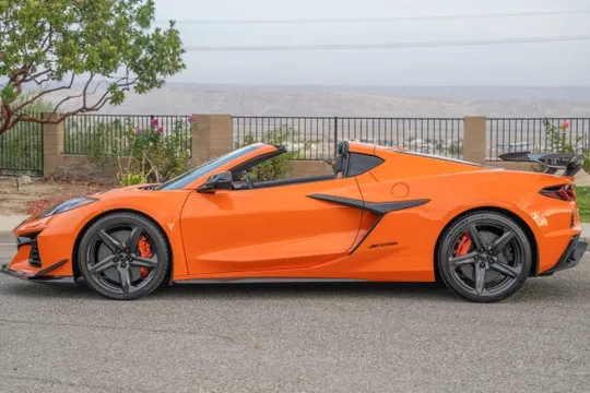 2024 Chevrolet Corvette C8 Z06 - Image 3 of 8