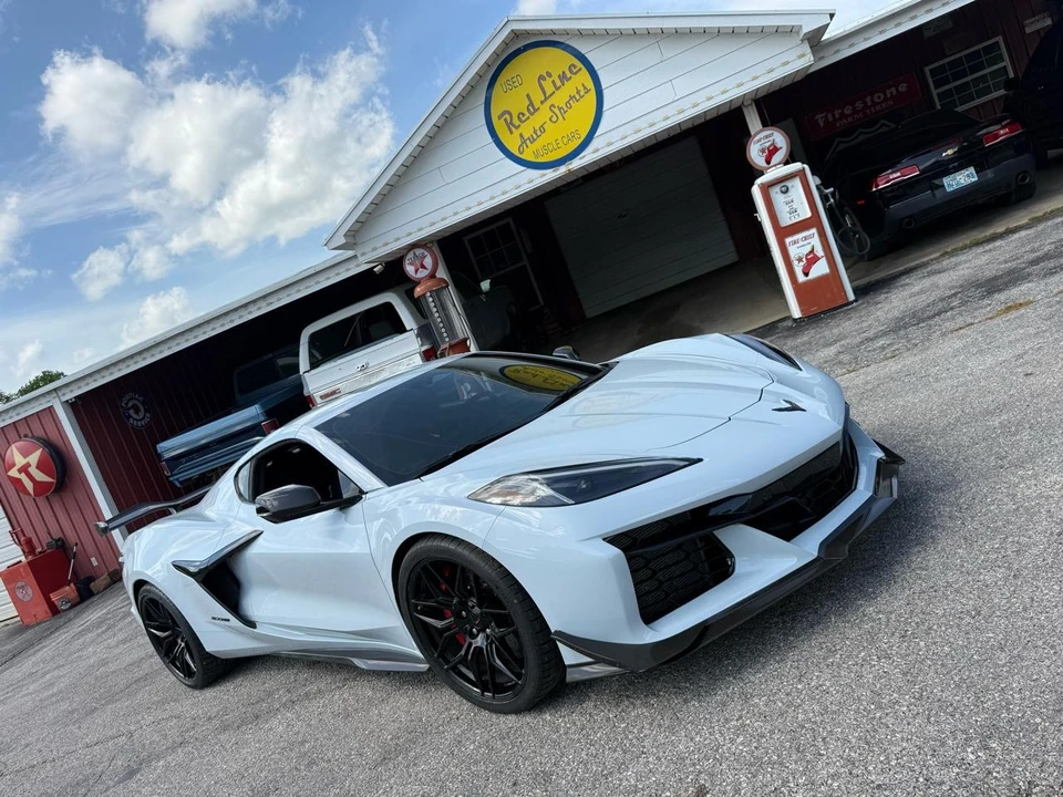 2024 Chevrolet Corvette C8 Z06 - Image 10 of 31