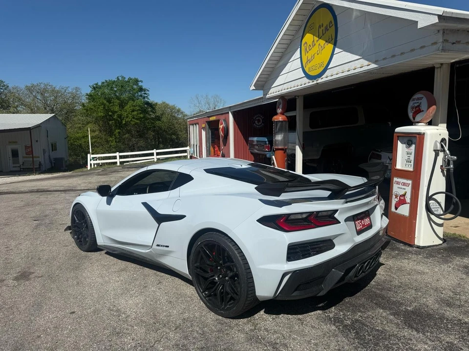2024 Chevrolet Corvette C8 Z06 - Image 6 of 31