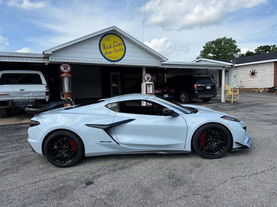 2024 Chevrolet Corvette C8 Z06 - Image 4 of 31
