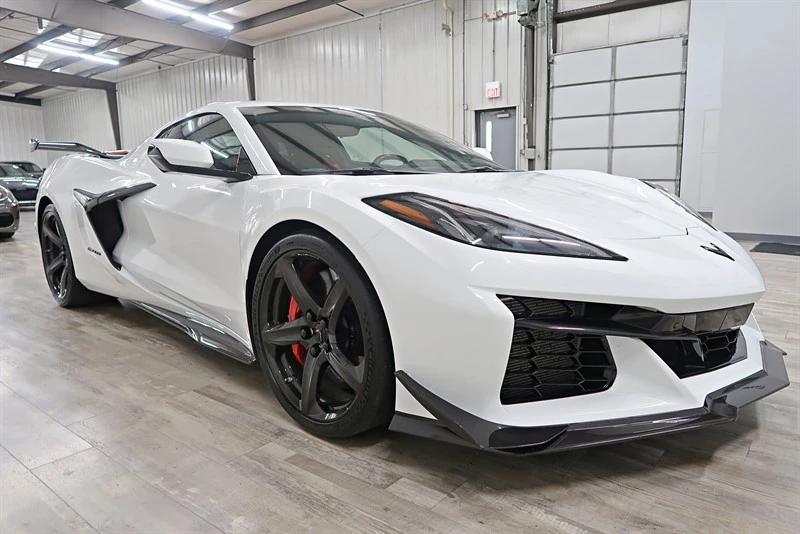 2024 Chevrolet Corvette C8 Z06 - Image 27 of 31