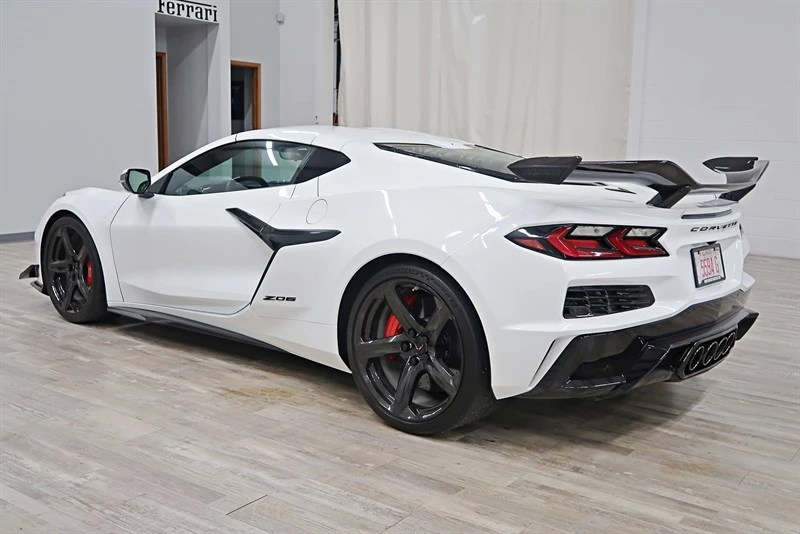 2024 Chevrolet Corvette C8 Z06 - Image 11 of 31