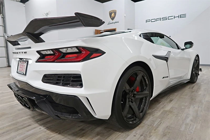 2024 Chevrolet Corvette C8 Z06 - Image 21 of 31