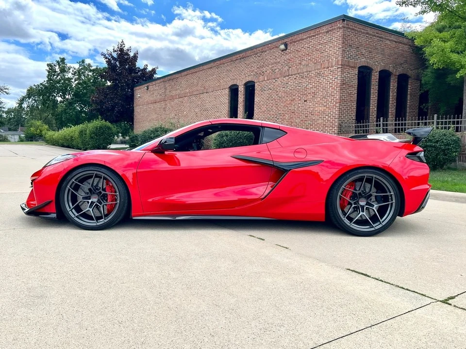 2024 Chevrolet Corvette C8 Z06 - Image 10 of 12