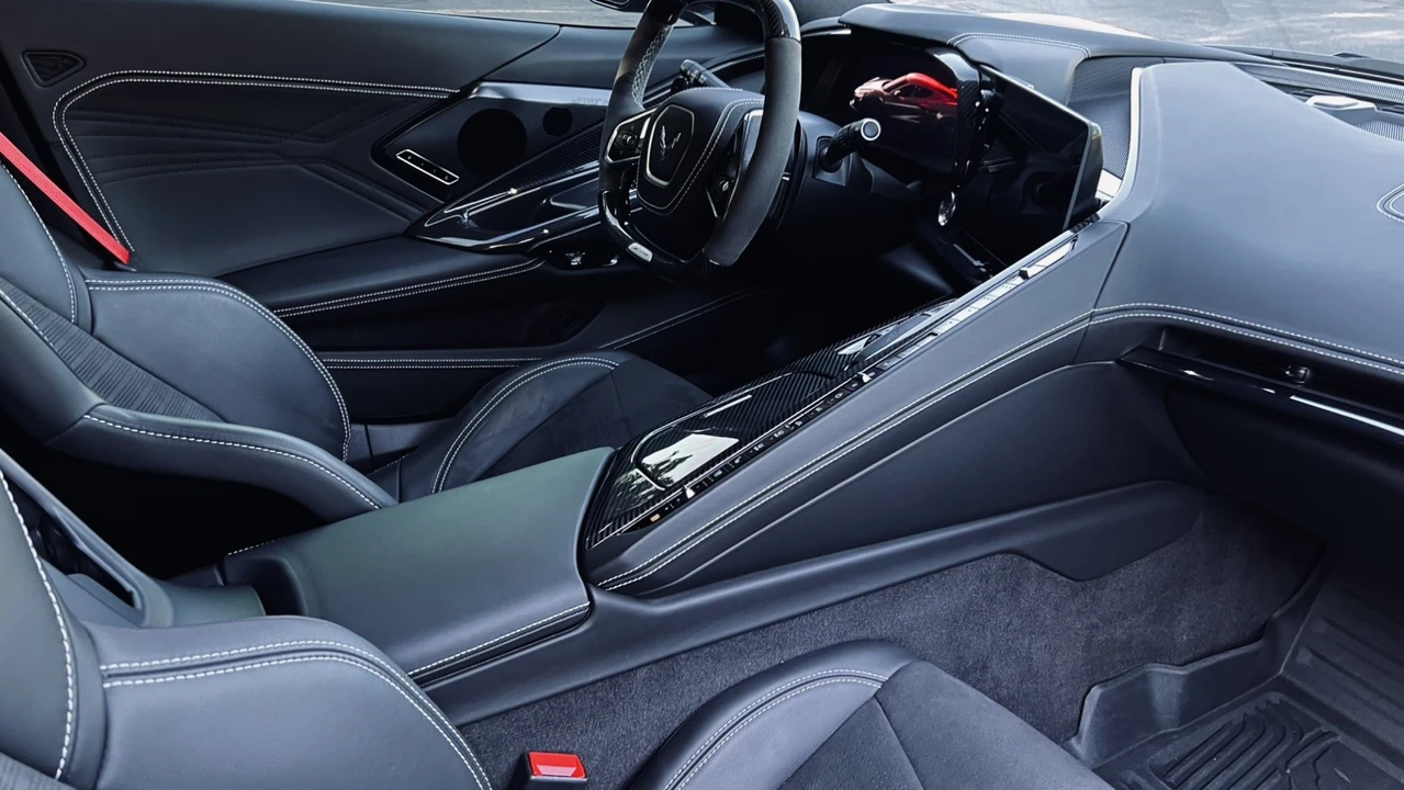 2024 Chevrolet Corvette C8 Z06 - Image 23 of 31
