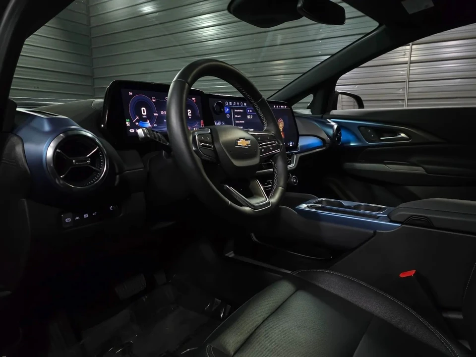2024 Chevrolet Equinox - Image 10 of 12