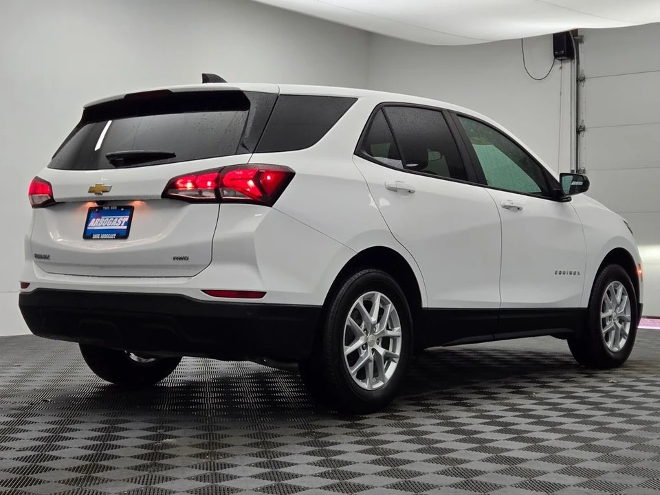 2024 Chevrolet Equinox - Image 9 of 12