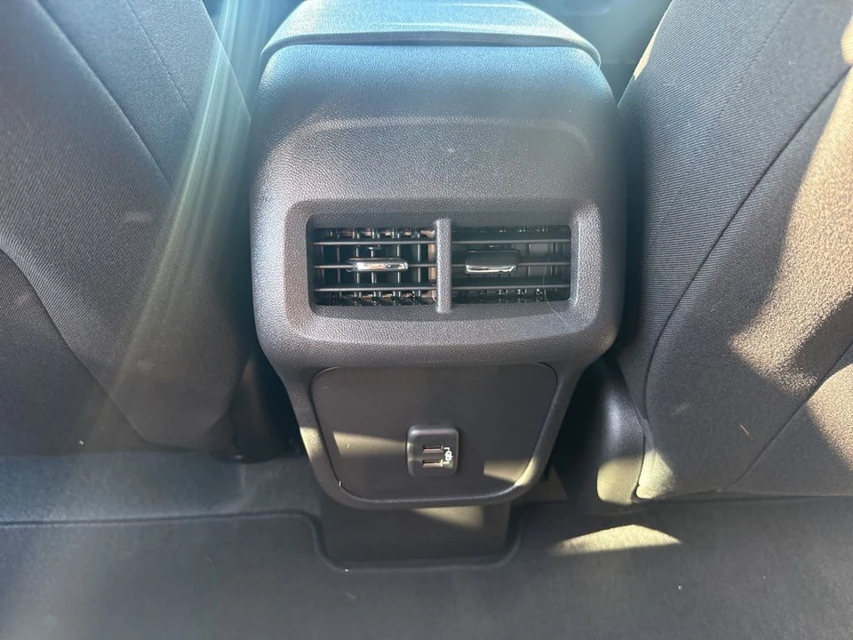 2024 Chevrolet Equinox - Image 12 of 21