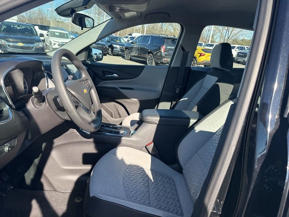2024 Chevrolet Equinox - Image 9 of 21