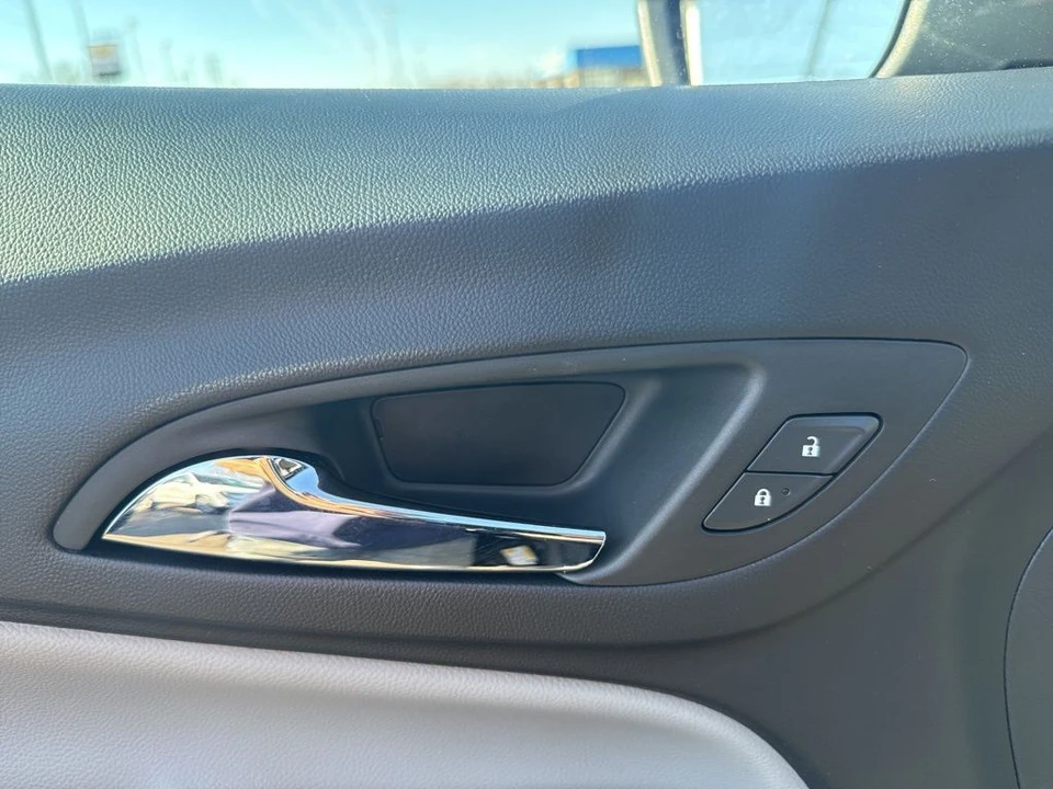 2024 Chevrolet Equinox - Image 10 of 21