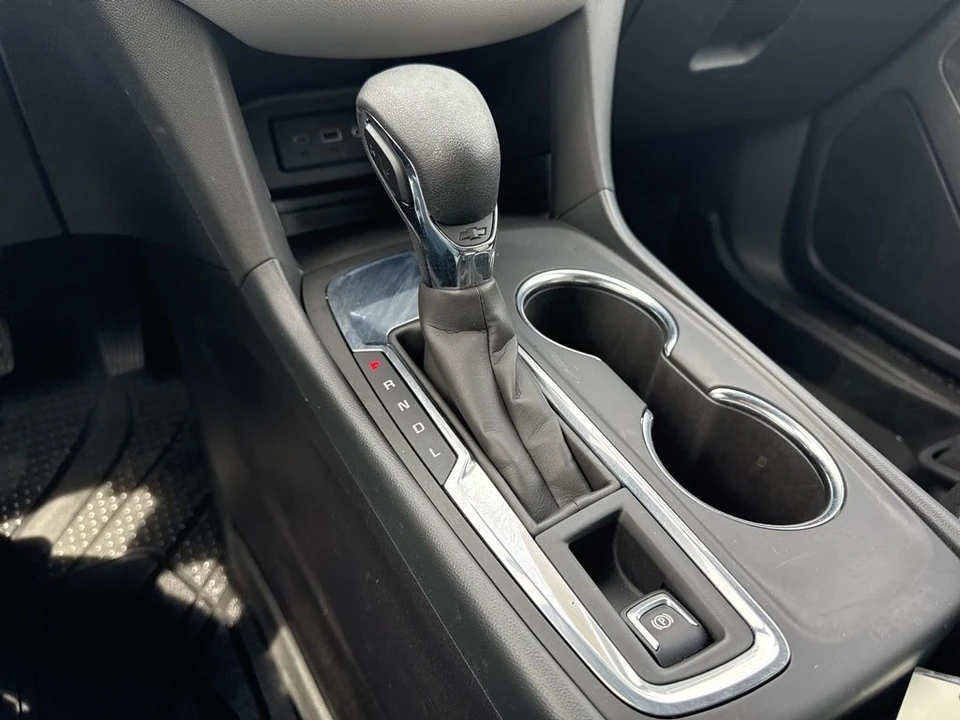 2024 Chevrolet Equinox - Image 18 of 31