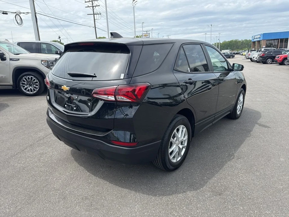 2024 Chevrolet Equinox - Image 5 of 31