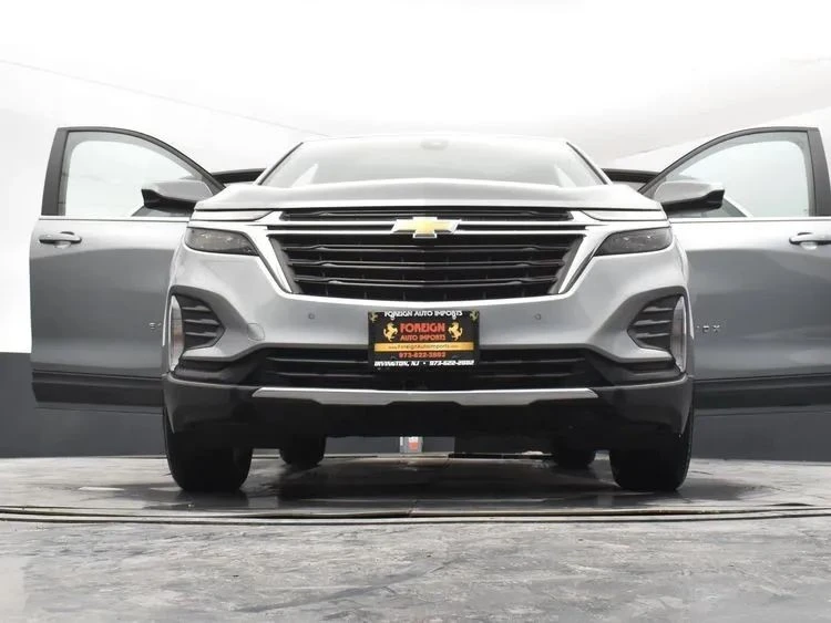 2024 Chevrolet Equinox - Image 11 of 12
