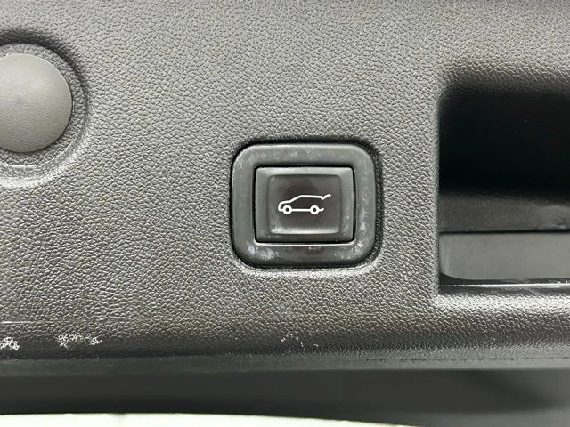 2024 Chevrolet Equinox - Image 9 of 12