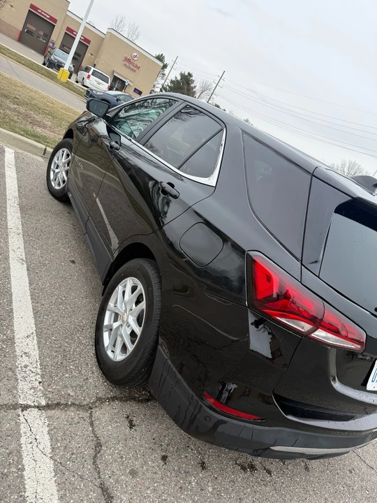 2024 Chevrolet Equinox - Image 5 of 9