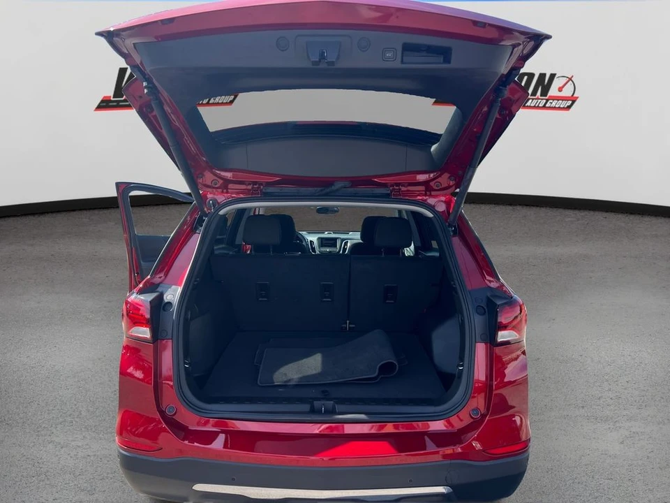 2024 Chevrolet Equinox - Image 11 of 12