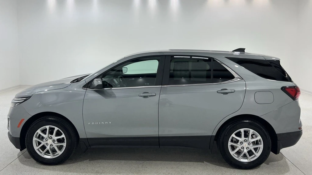 2024 Chevrolet Equinox - Image 2 of 12