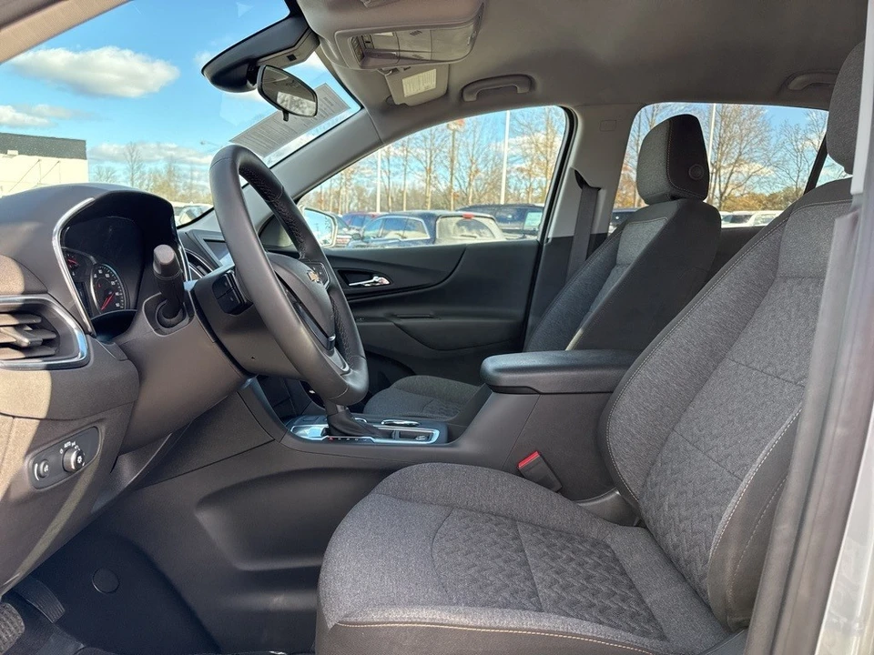2024 Chevrolet Equinox - Image 9 of 12