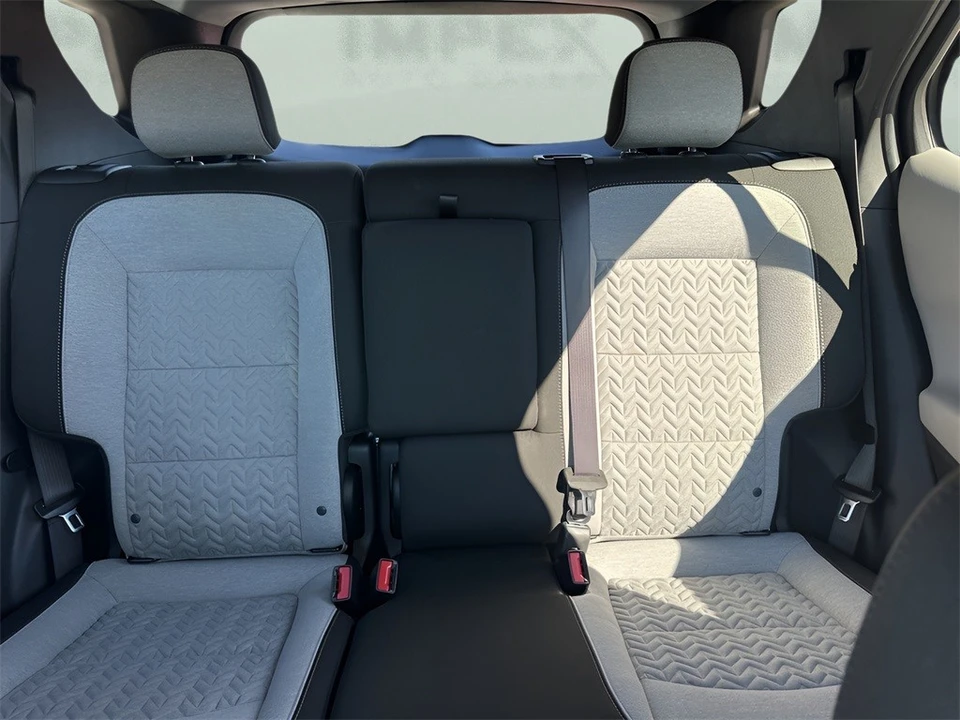 2024 Chevrolet Equinox - Image 11 of 12