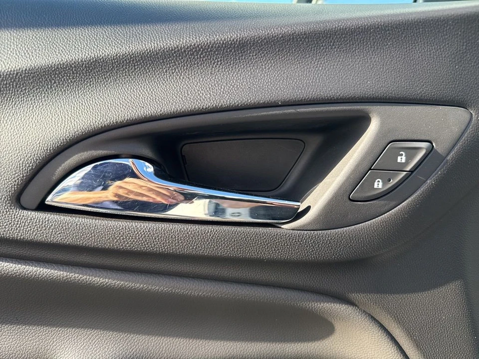 2024 Chevrolet Equinox - Image 11 of 21