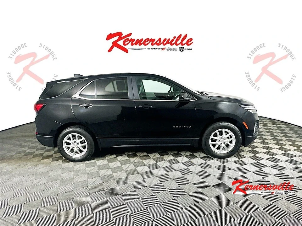 2024 Chevrolet Equinox - Image 8 of 12