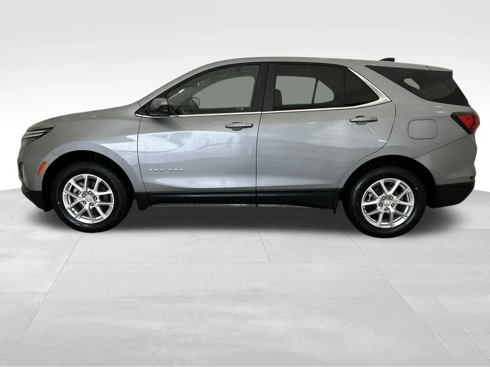 2024 Chevrolet Equinox - Image 2 of 12