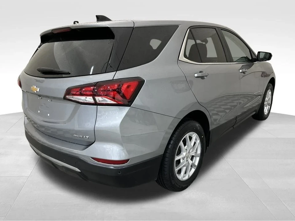 2024 Chevrolet Equinox - Image 5 of 12