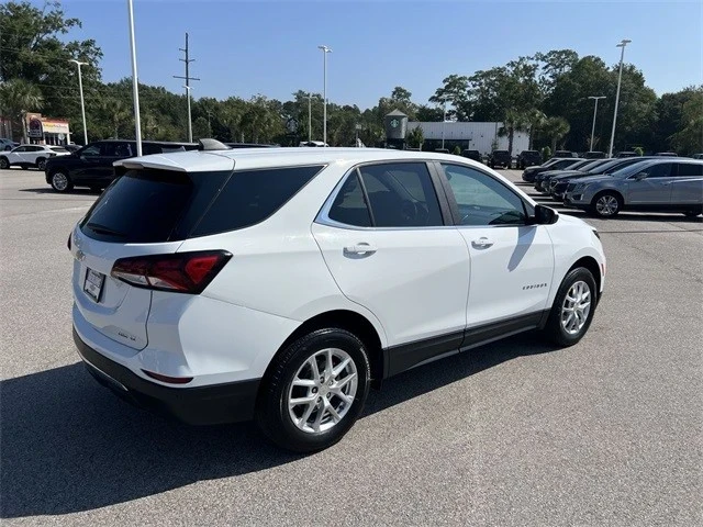 2024 Chevrolet Equinox - Image 8 of 12