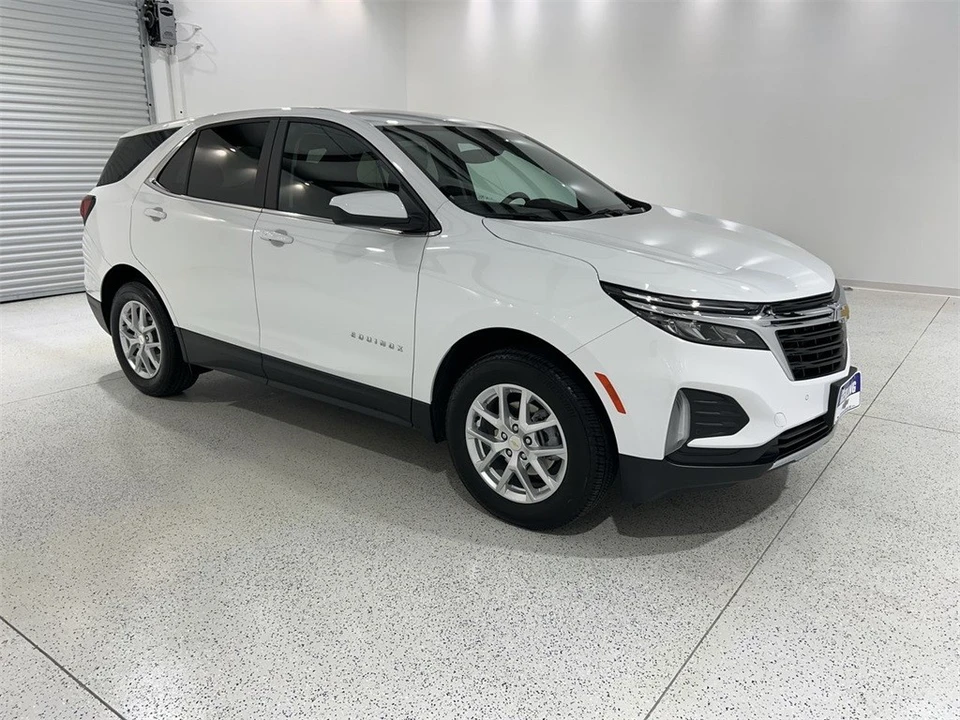2024 Chevrolet Equinox - Image 2 of 12