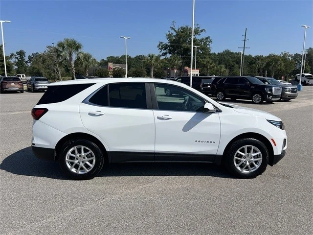 2024 Chevrolet Equinox - Image 9 of 12