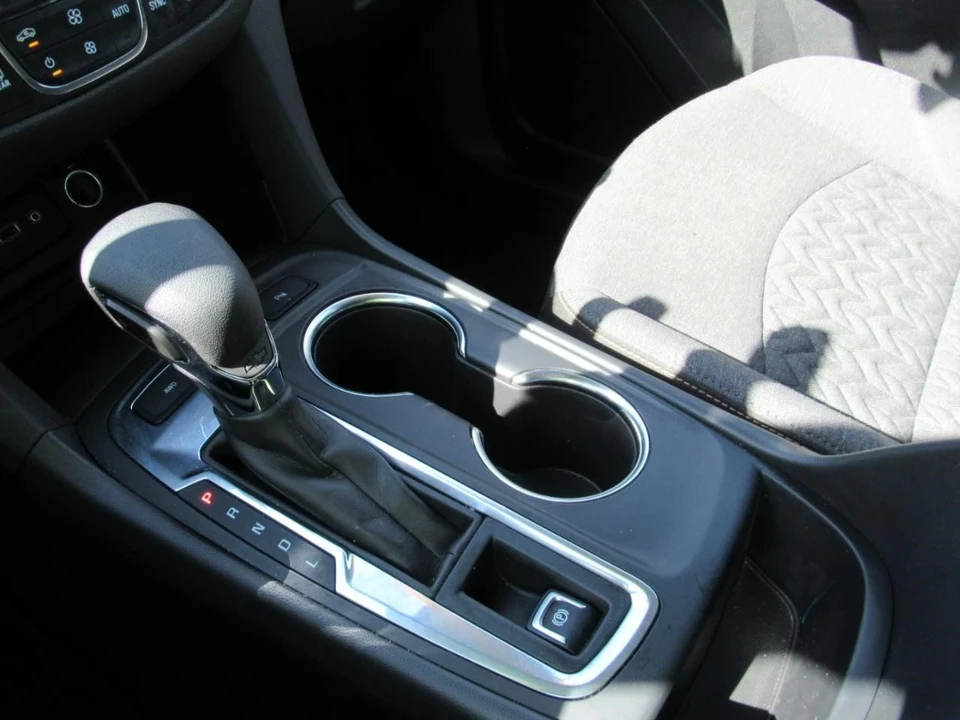 2024 Chevrolet Equinox - Image 10 of 12