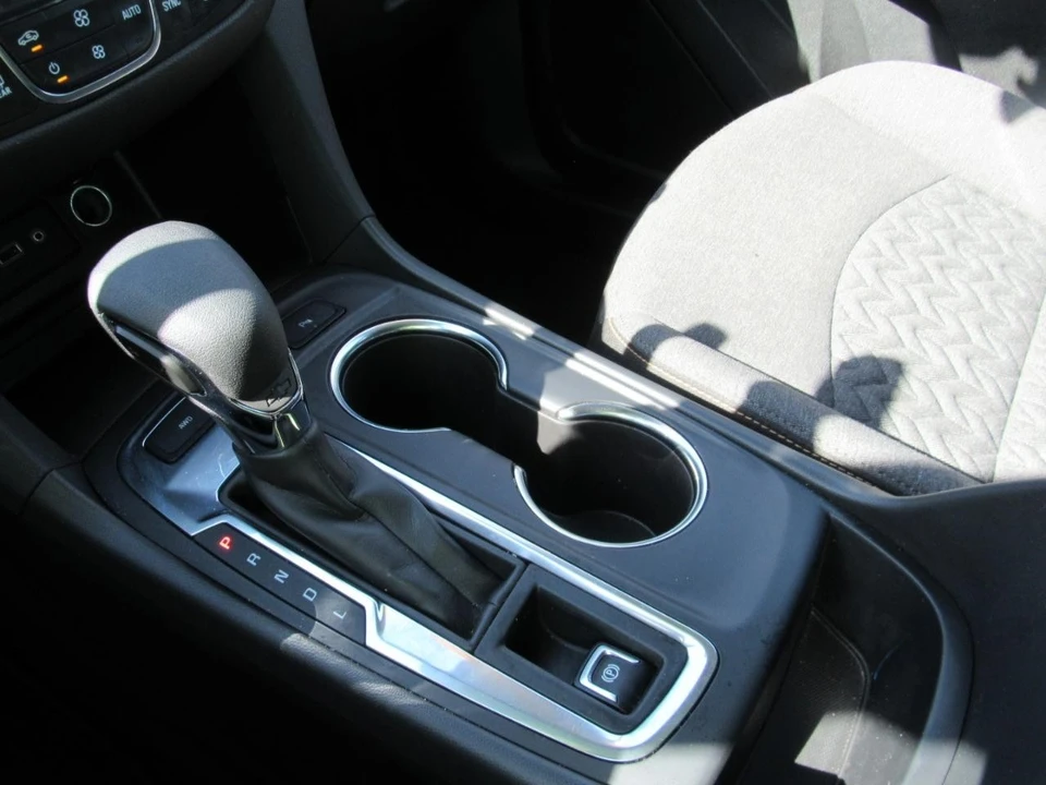 2024 Chevrolet Equinox - Image 10 of 12