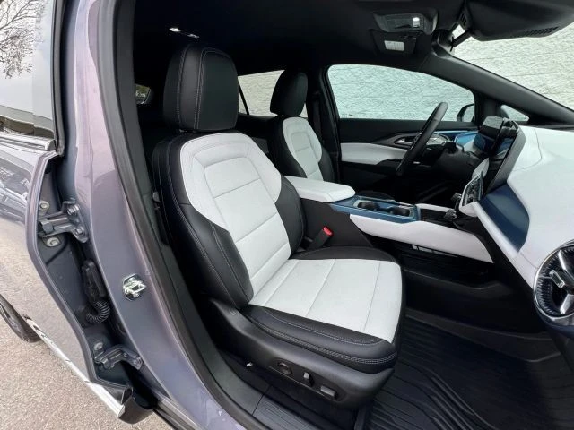 2024 Chevrolet Equinox - Image 12 of 21