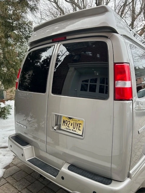 2024 Chevrolet Express - Image 2 of 12