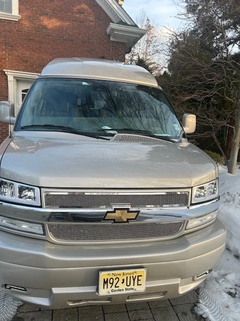 2024 Chevrolet Express - Image 8 of 12