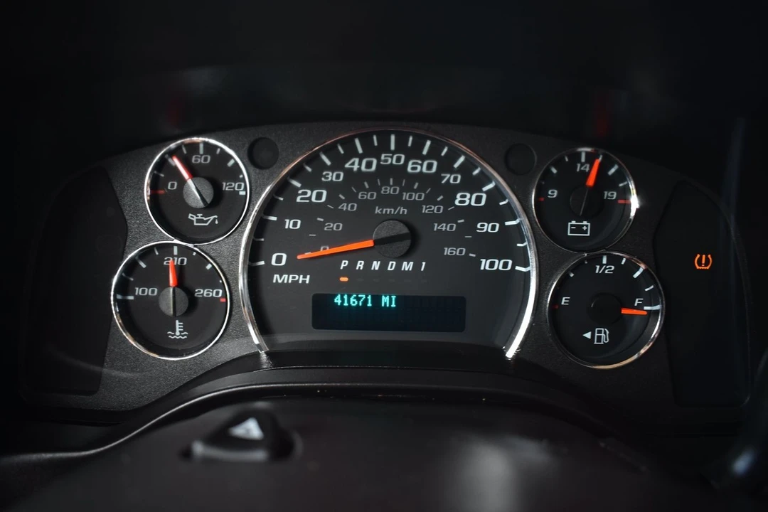 2024 Chevrolet Express - Image 13 of 17