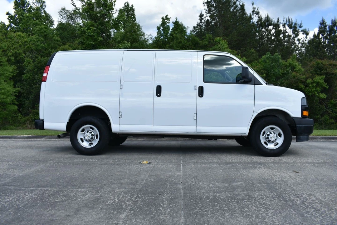 2024 Chevrolet Express - Image 3 of 17