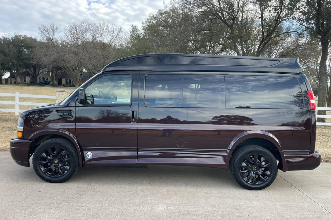 2024 Chevrolet Express - Image 3 of 9