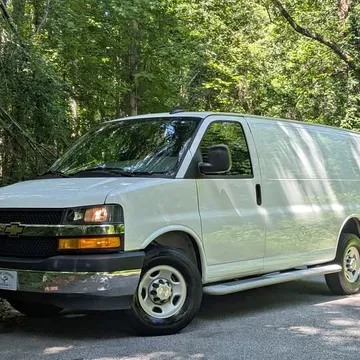2024 Chevrolet Express 2500 Cargo