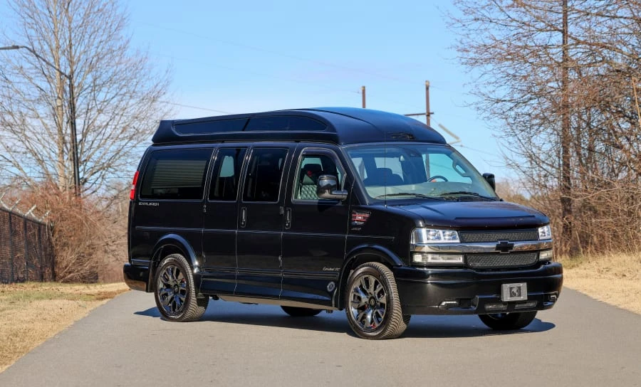 2024 Chevrolet Express - Image 3 of 31